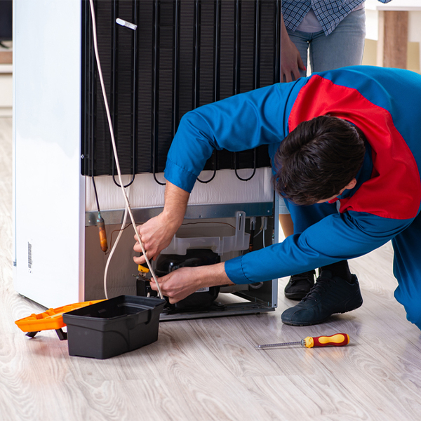 how long does it usually take to repair a refrigerator in Freeman Spur